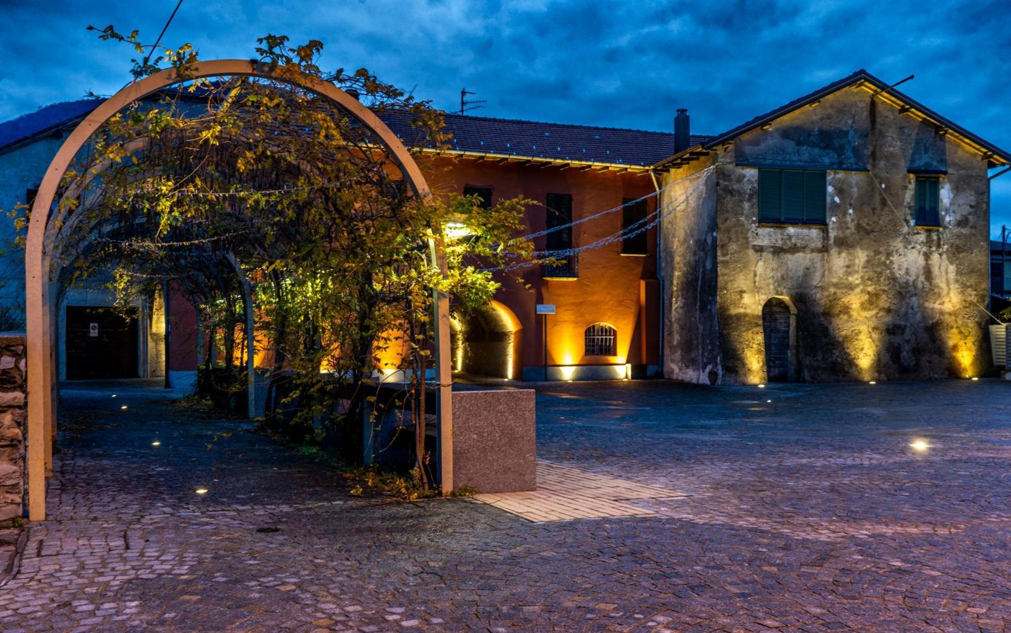 Apartamento Casa del Borgo Aria&Acqua Maccagno Exterior foto